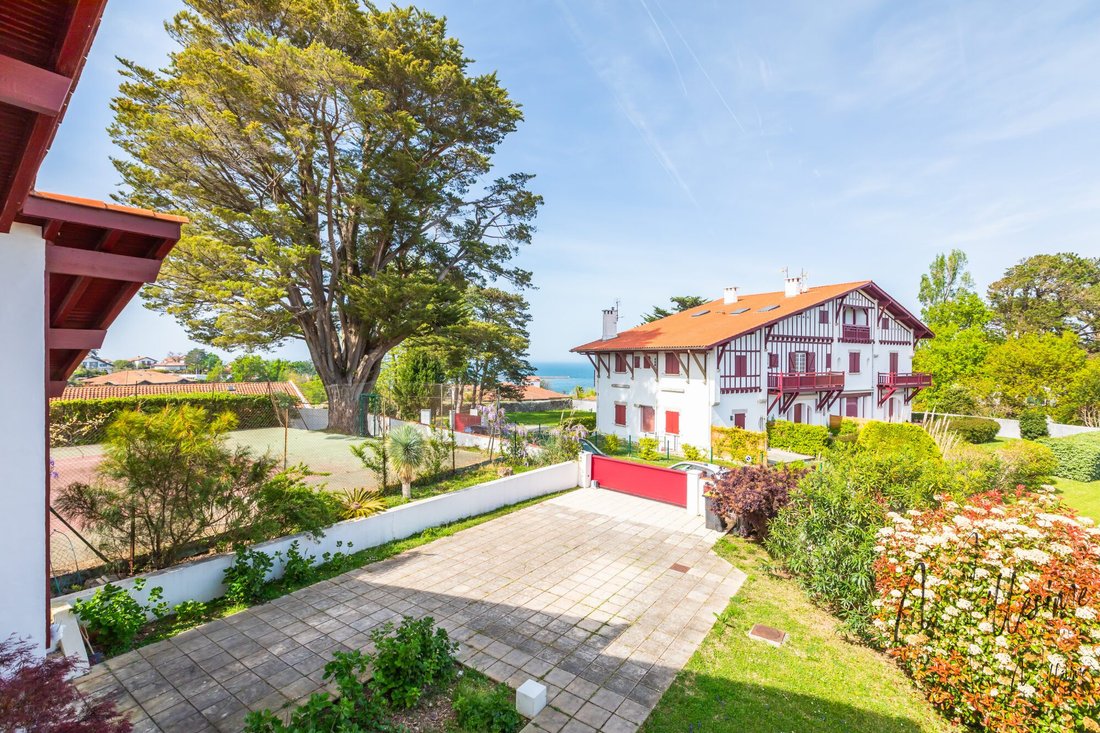House in Chantaco, Saint-Jean-de-Luz, France 4 - 17689179