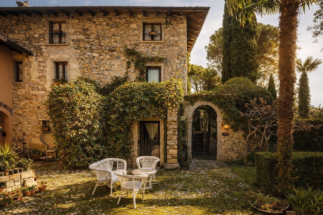 Villa in Tremezzina, Lombardy, Italy 2 - 17689517