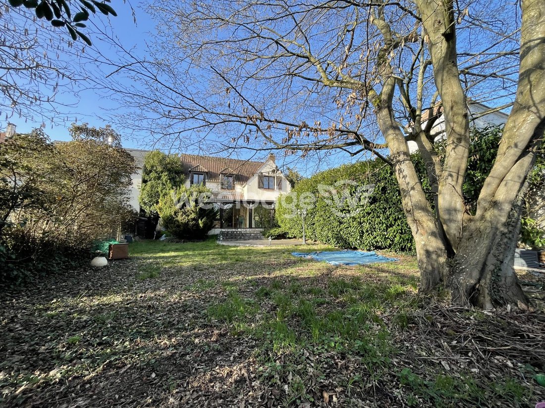 House in Conflans-Sainte-Honorine, Ile-de-France, France 1 - 17688967