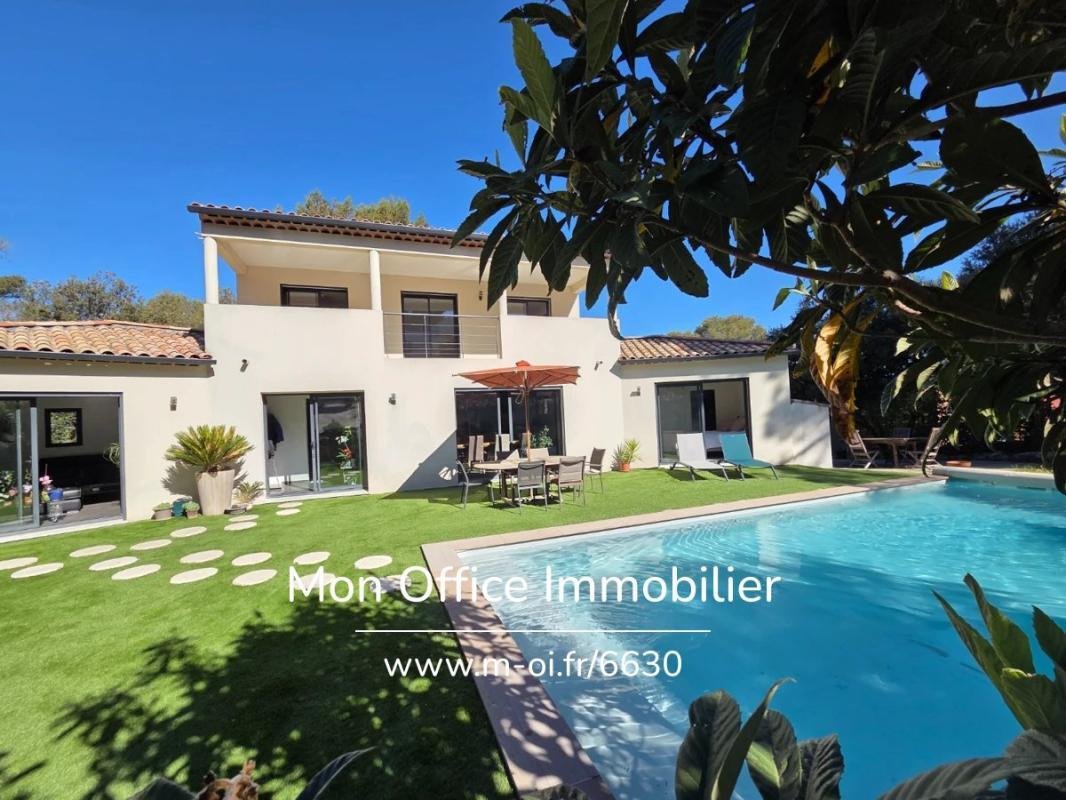 Villa in Centre Ancien, Pertuis, France 1 - 17685615