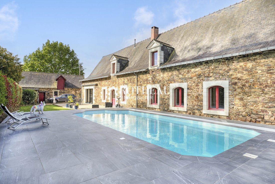 Casa en Segré, Segré-en-Anjou Bleu, Francia 4 - 17689145