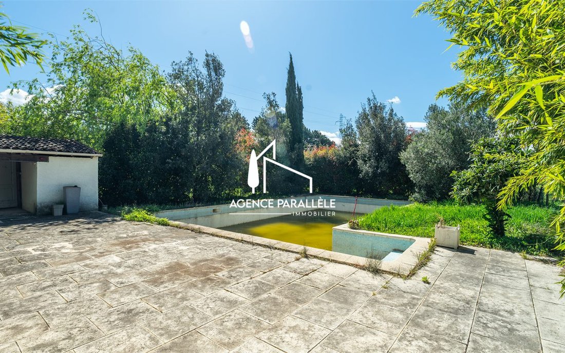 Country House in Cavaillon, Provence-Alpes-Côte d'Azur, France 3 - 17536085