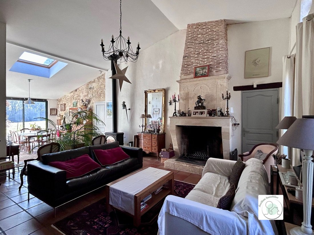 House in Pugnac, Nouvelle-Aquitaine, France 2 - 16949749