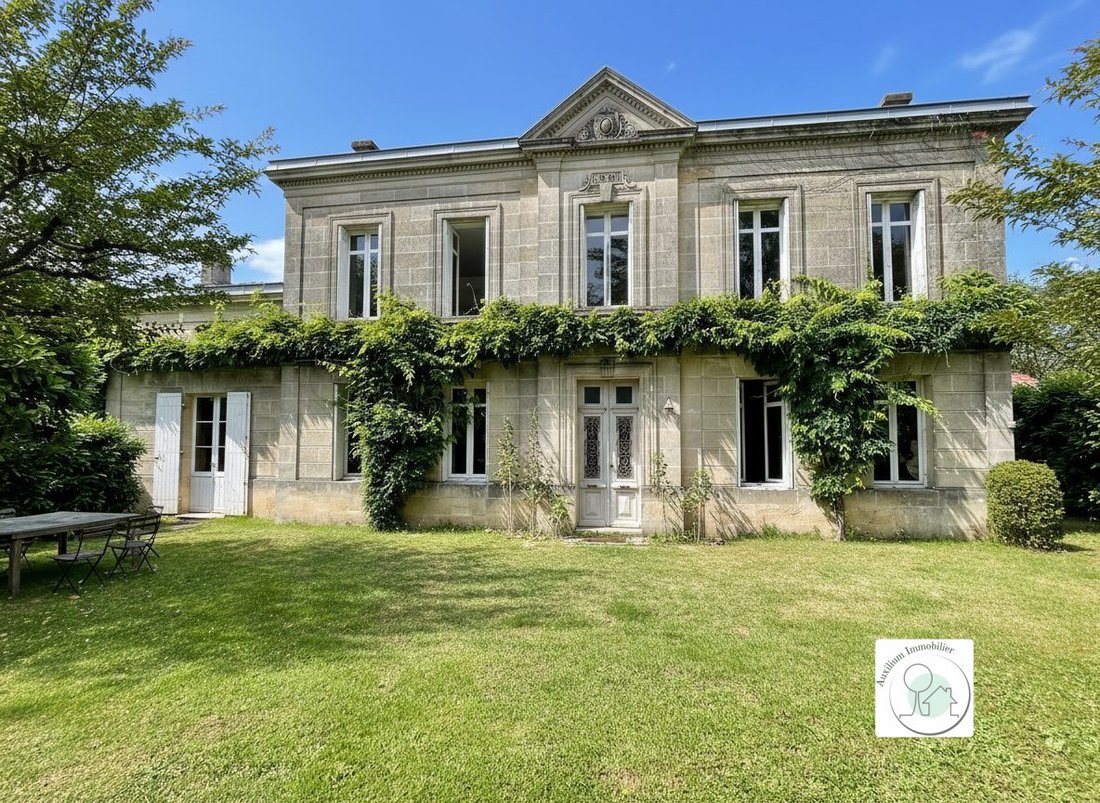 House in Pugnac, Nouvelle-Aquitaine, France 1 - 17468527