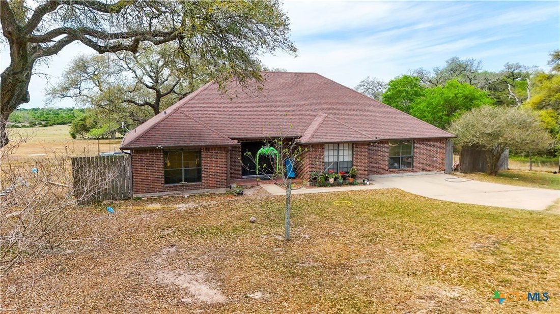 House in Edna, Texas, United States 2 - 17689435