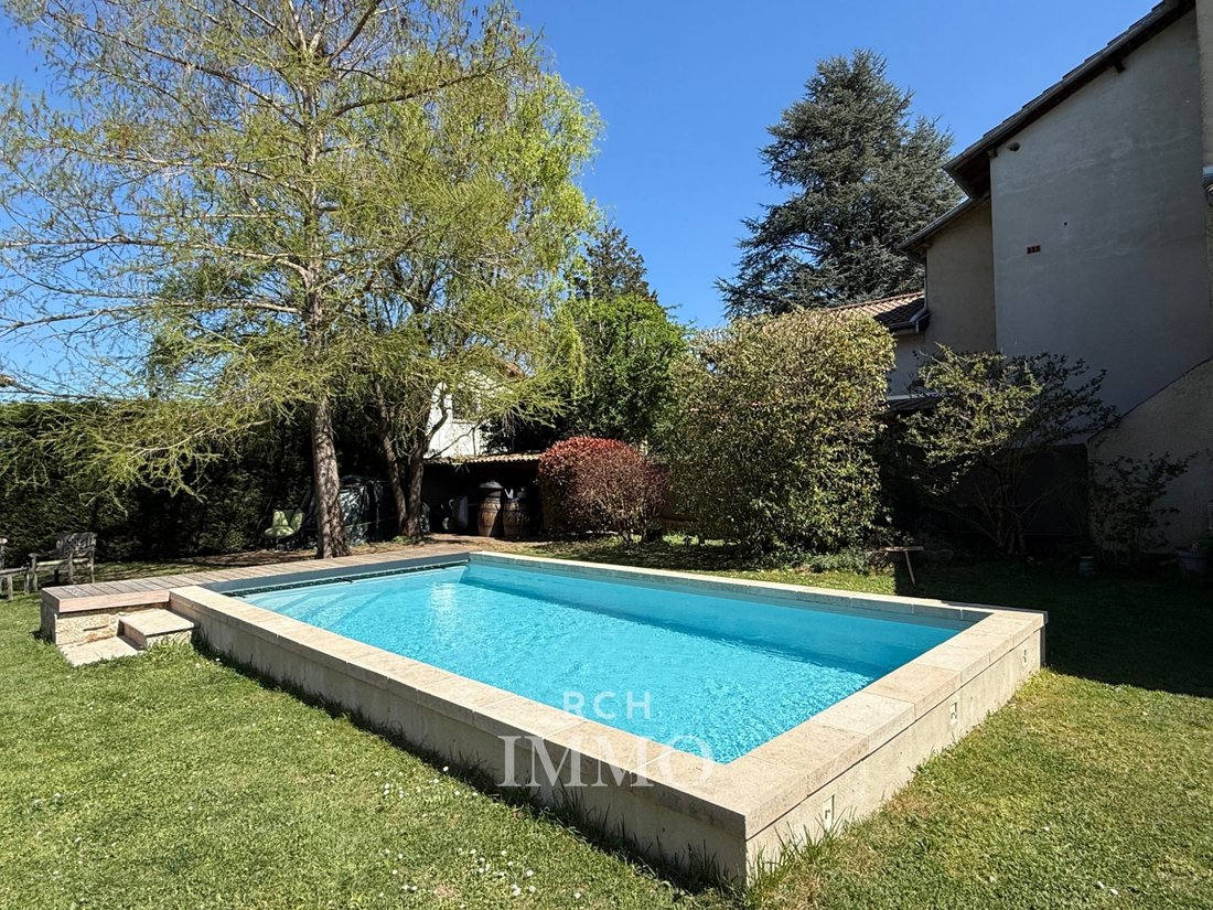 House in Oytier-Saint-Oblas, Auvergne-Rhône-Alpes, France 5 - 17689231