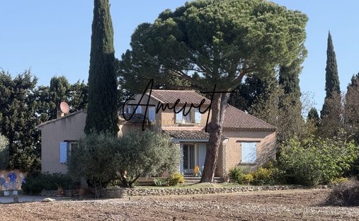 House in Centre Ville, Vedène, France 1