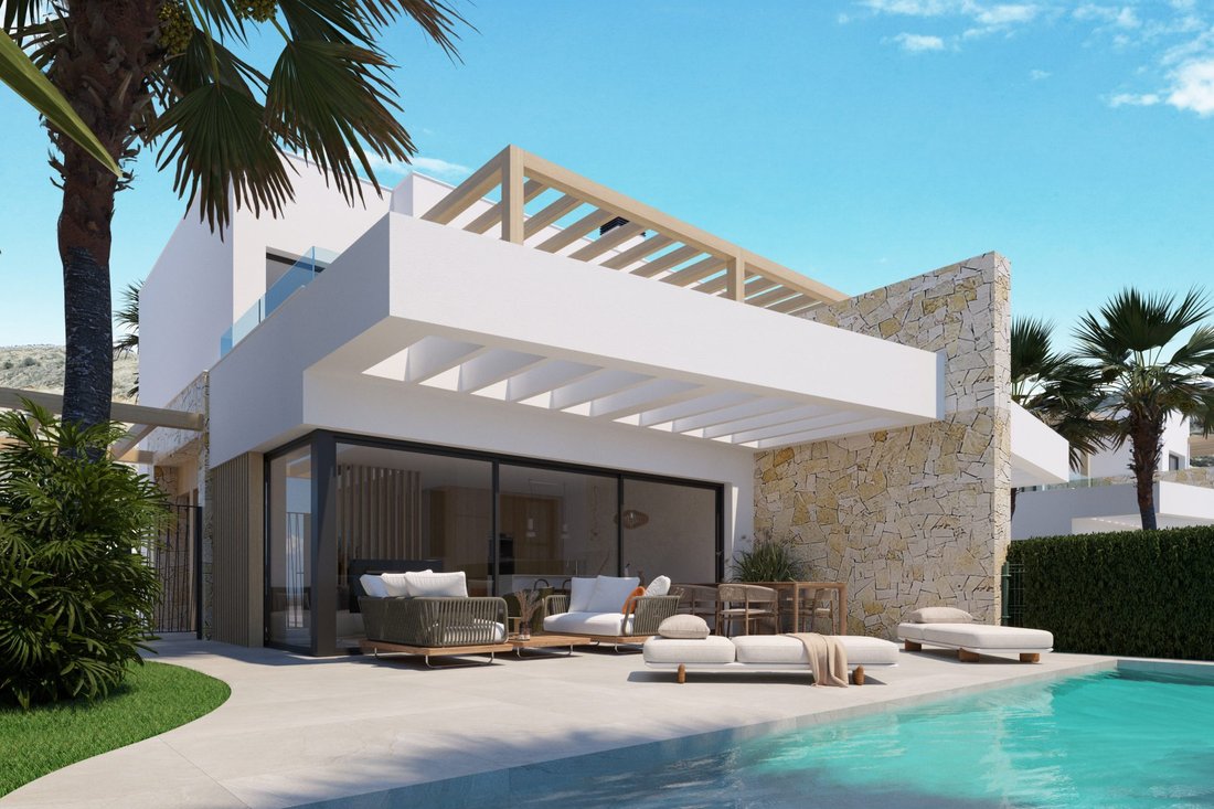 Villa in Monforte del Cid, Valencian Community, Spain 1 - 17689156