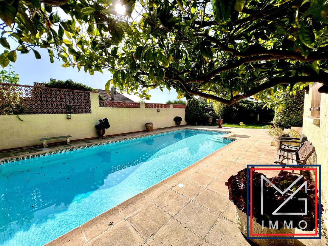 Country House in Six-Fours-les-Plages, Provence-Alpes-Côte d'Azur, France 4 - 17525573