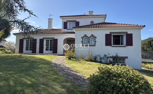 Casa a Rive Gauche de la Sèvre, Clisson, Francia 1