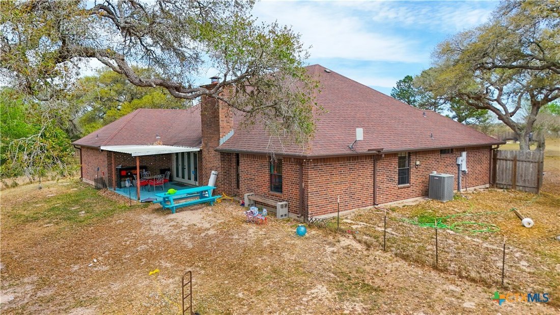 House in Edna, Texas, United States 5 - 17689435