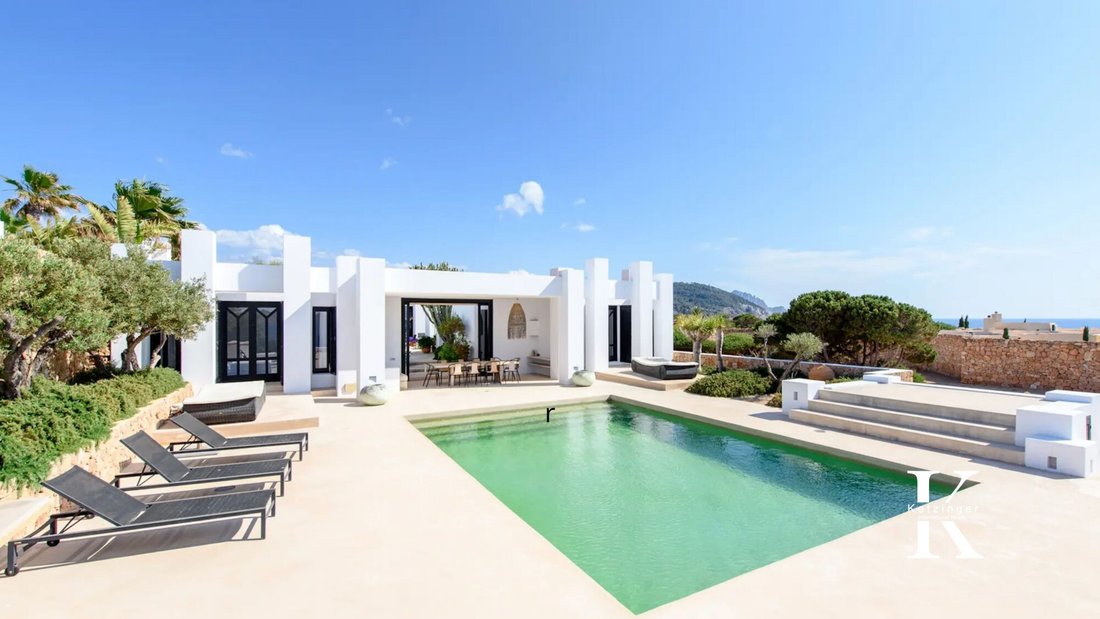 Villa in Sant Joan de Labritja, Balearic Islands, Spain 1 - 16490858