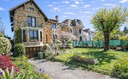 House in Chateau de Vaucresson, Vaucresson, France 1