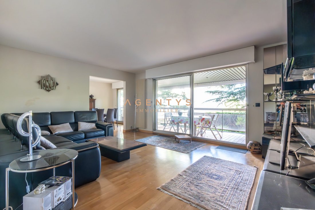 Apartment in Carnot, Bry-sur-Marne, France 3 - 17689224