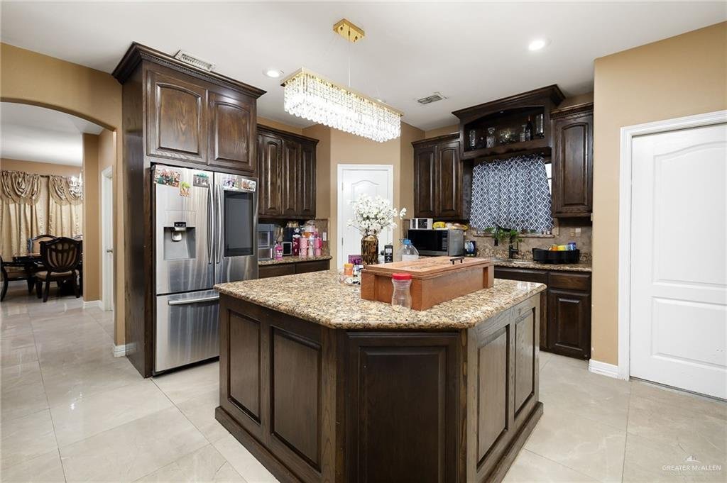 House in Weslaco, Texas, United States 5 - 17689384