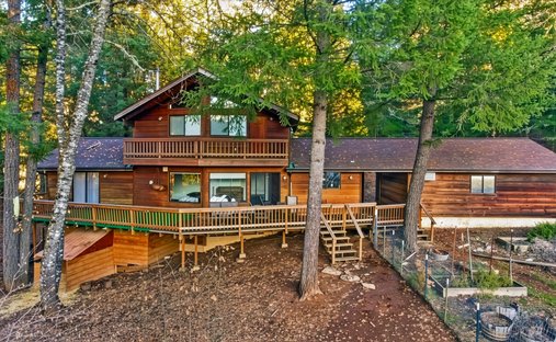 House in Cave Junction, Oregon, United States 1