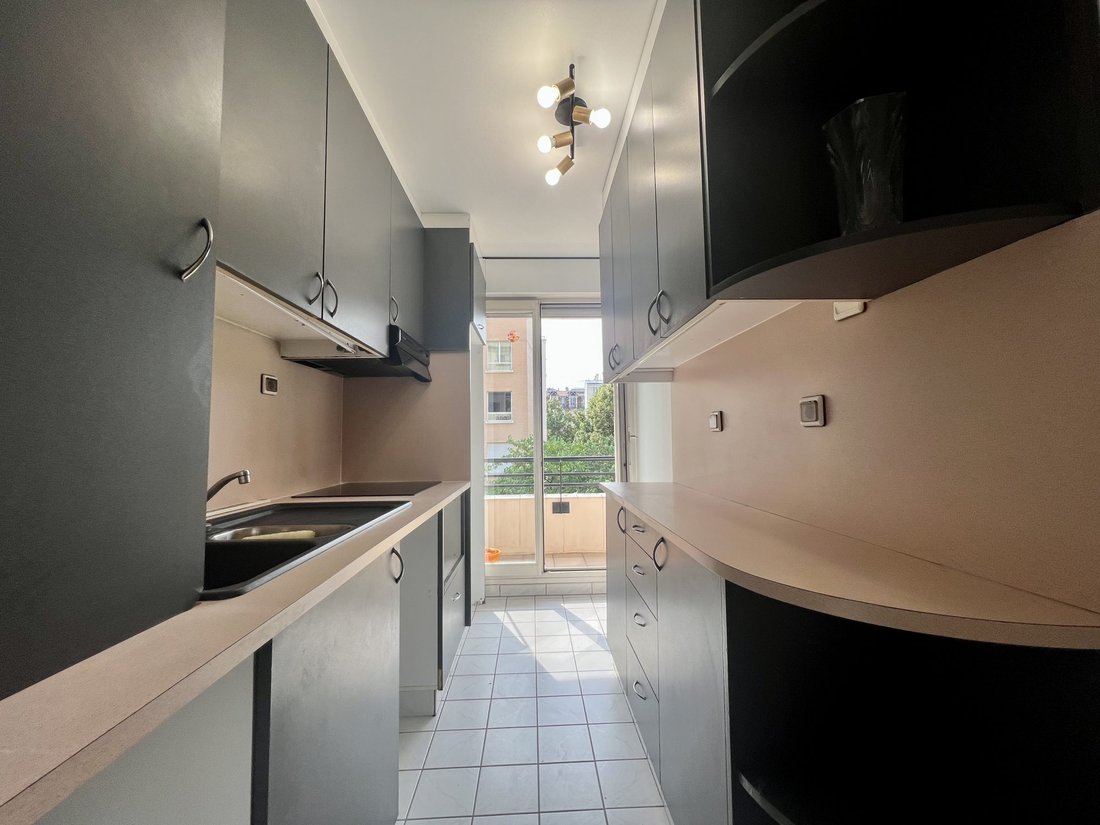 Apartment in Vincennes, Ile-de-France, France 5 - 17689189
