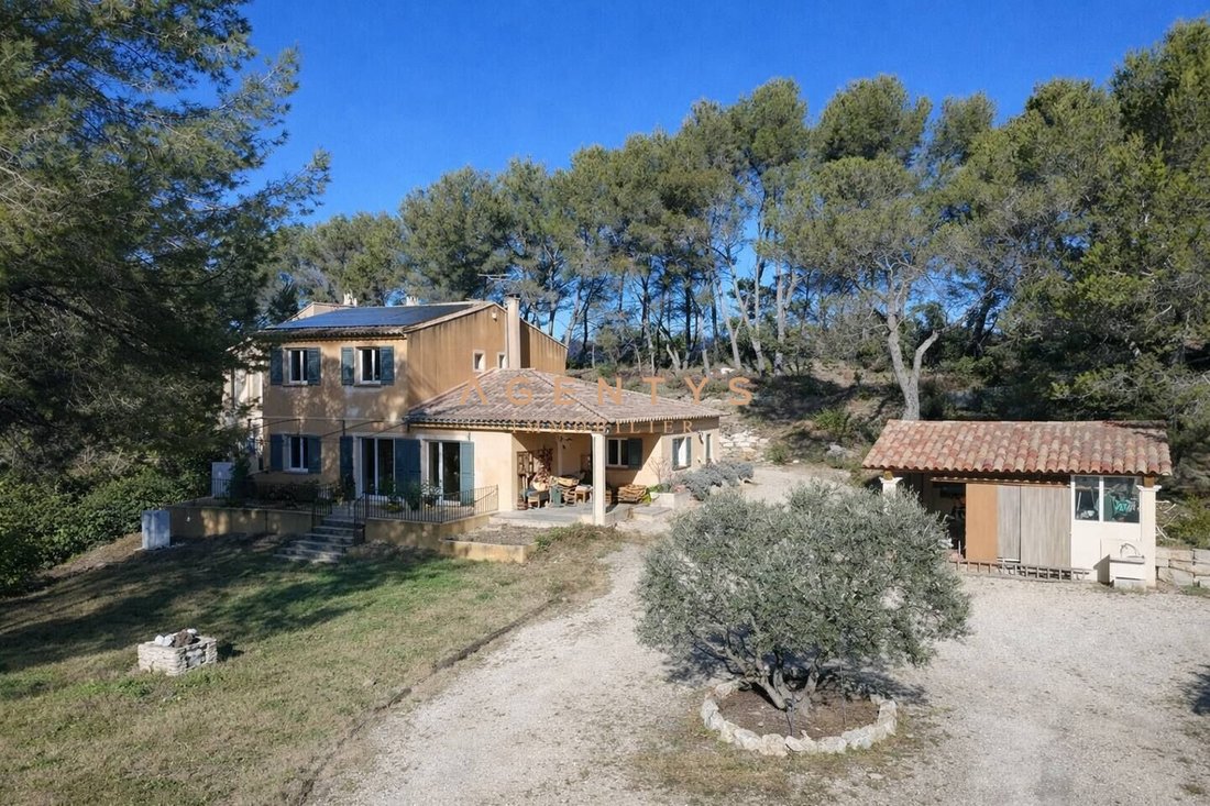 House in La Bastidonne, Provence-Alpes-Côte d'Azur, France 1 - 17615010