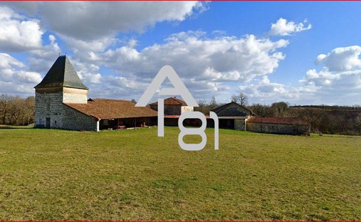 Country House in Arrondissement of Albi, Occitania, France 1
