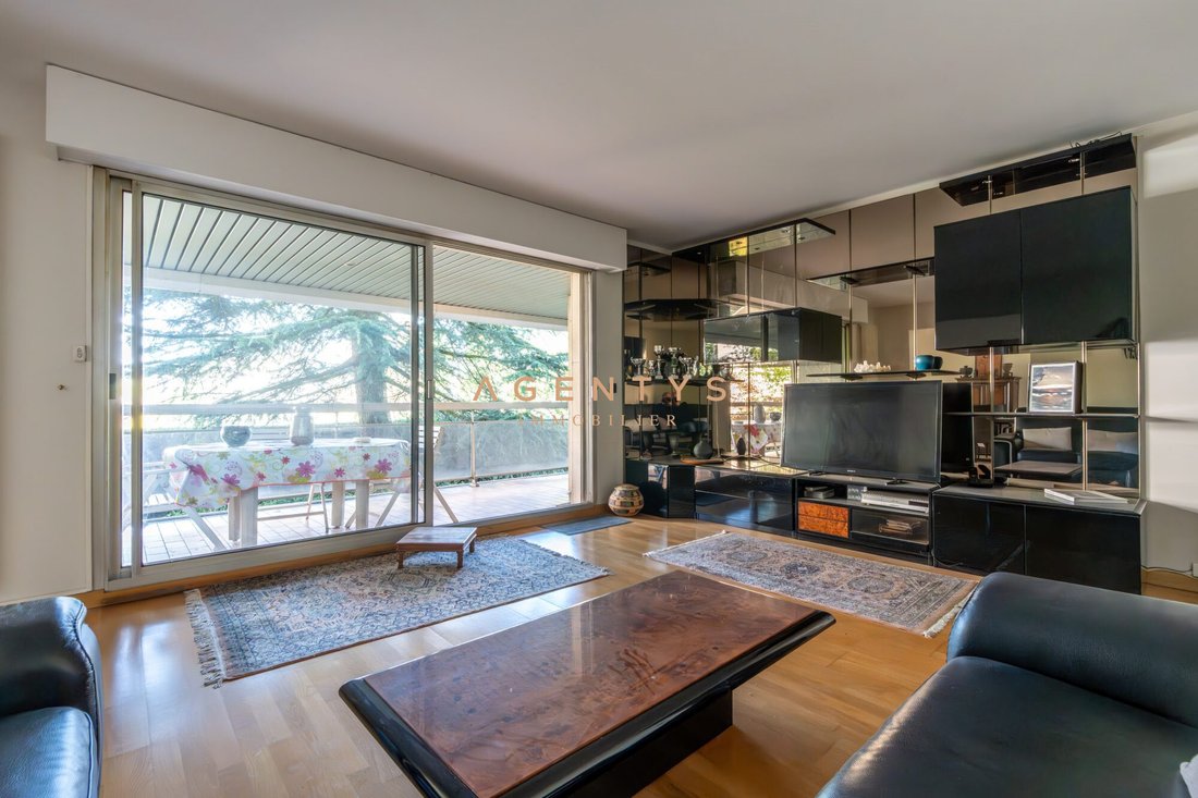 Apartment in Carnot, Bry-sur-Marne, France 4 - 17689224