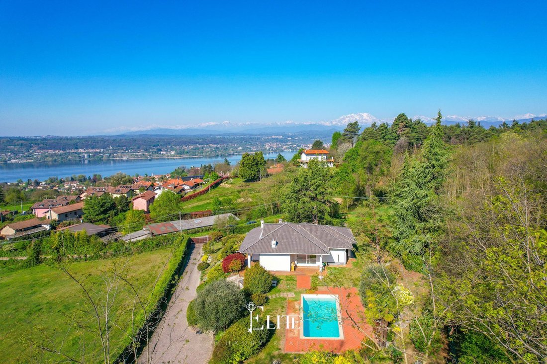 Villa in Lisanza, Lombardy, Italy 4 - 17690616