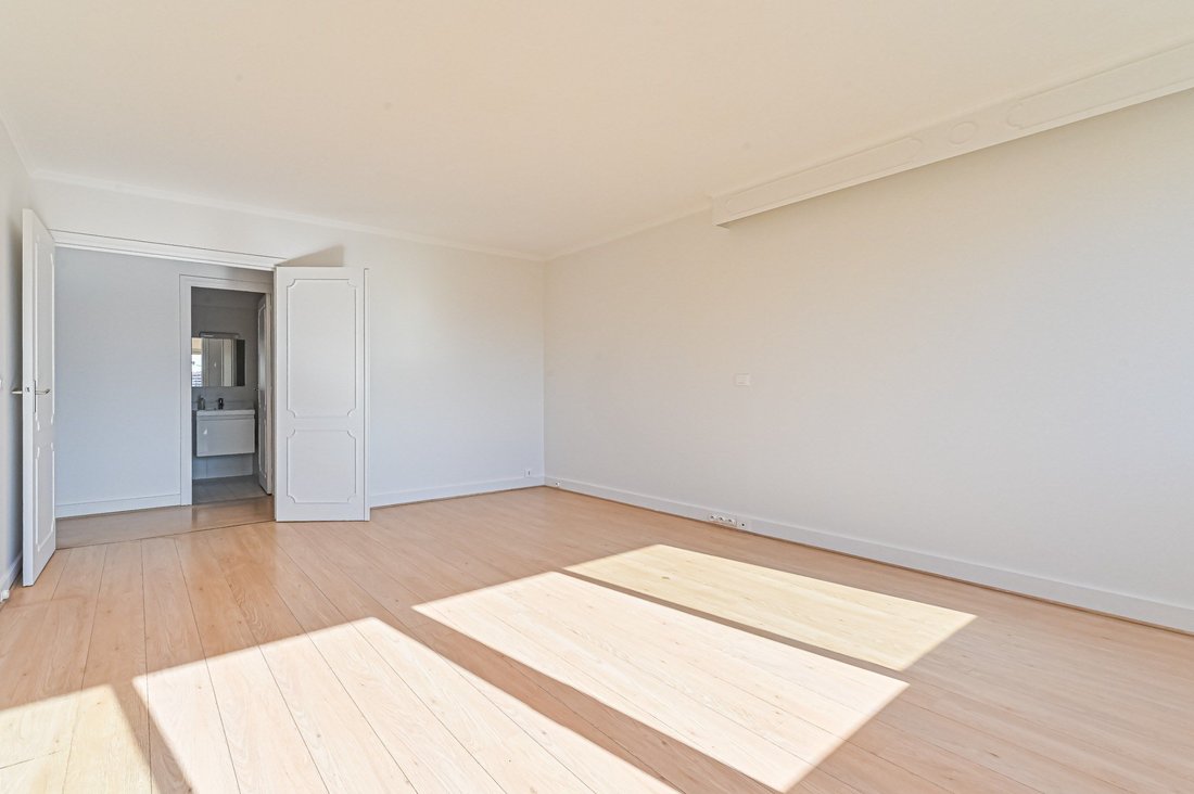 Apartment in Odéon, Paris 6e Arrondissement, Paris 4 - 17690503
