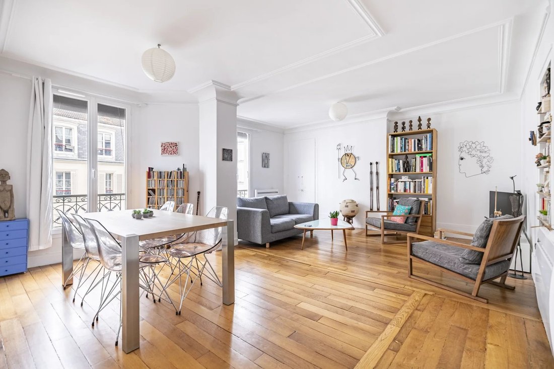 Apartment in Belleville-Saint Maur, Paris 11e Arrondissement, Paris 1 - 17416074