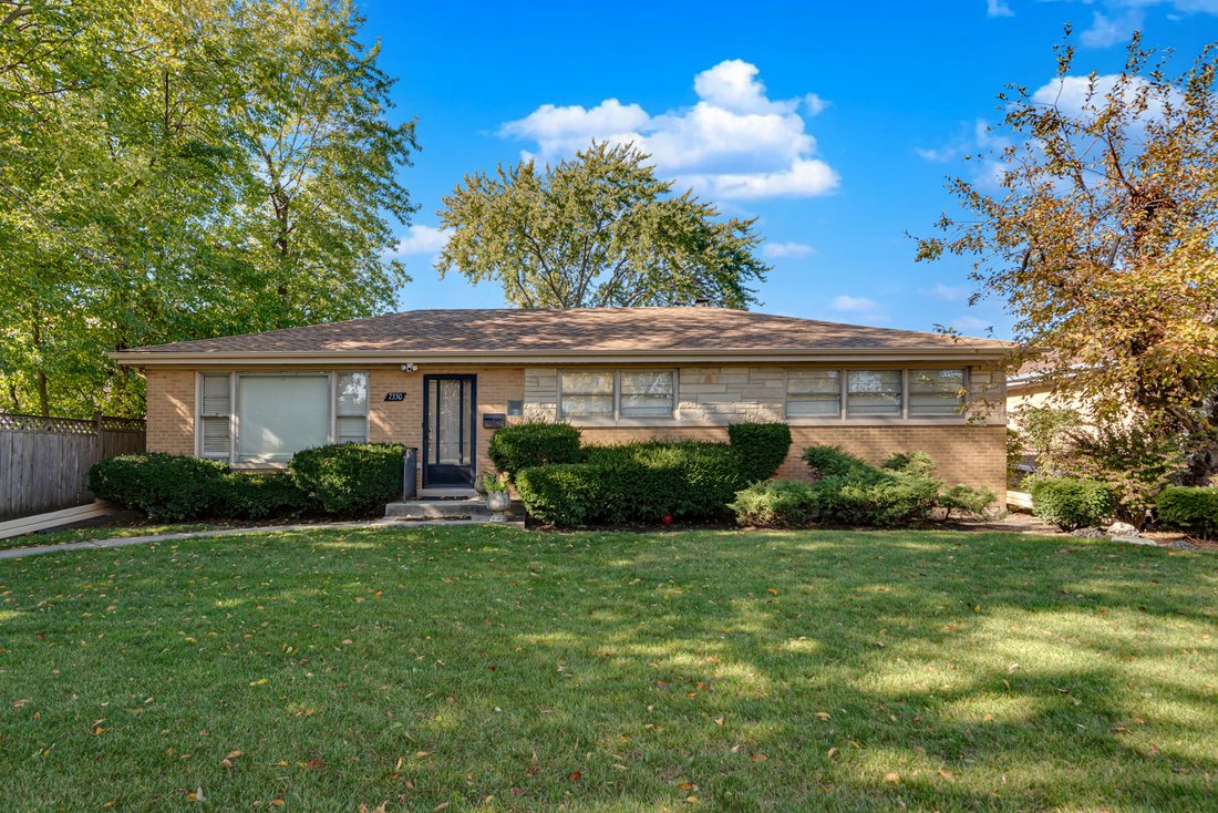 House in Lincolnwood, Illinois, United States 1 - 17690054