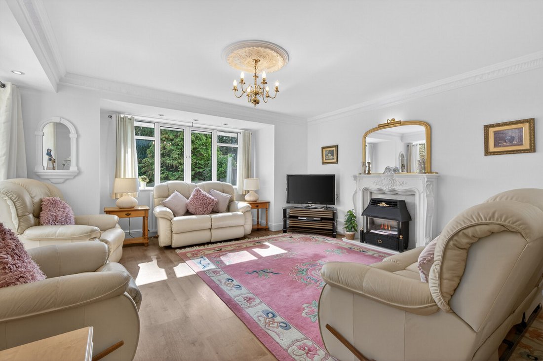 House in Solihull, England 3 - 17690430