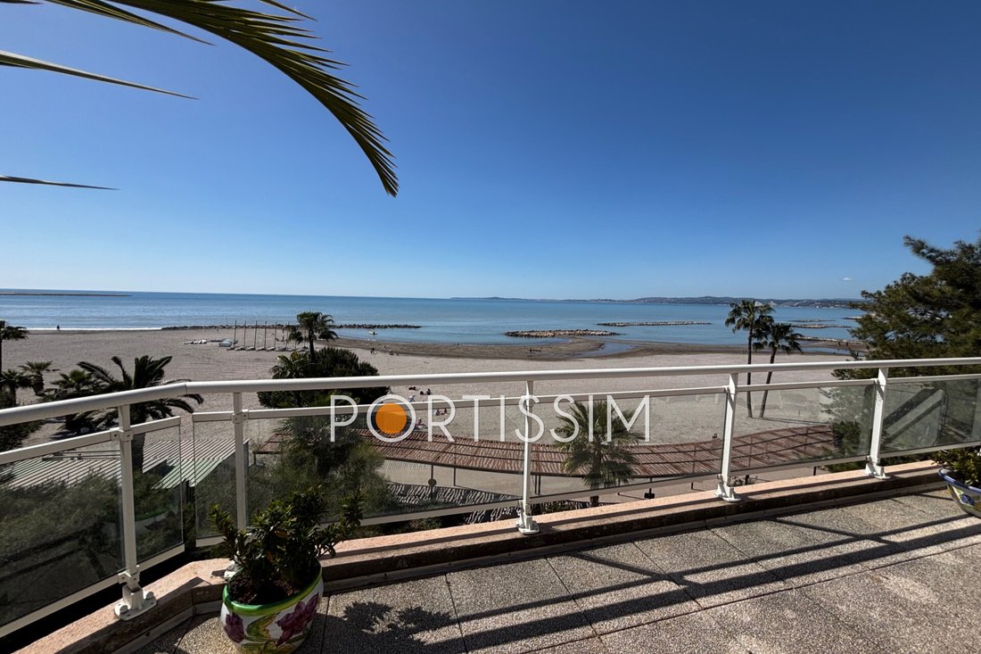 Apartment in Saint-Laurent-du-Var, Provence-Alpes-Côte d'Azur, France 1 - 17690627