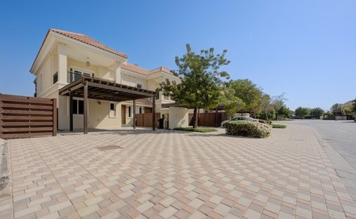 Townhouse in Wadi Al Safa 5, Wadi Al Safa, Dubai 1