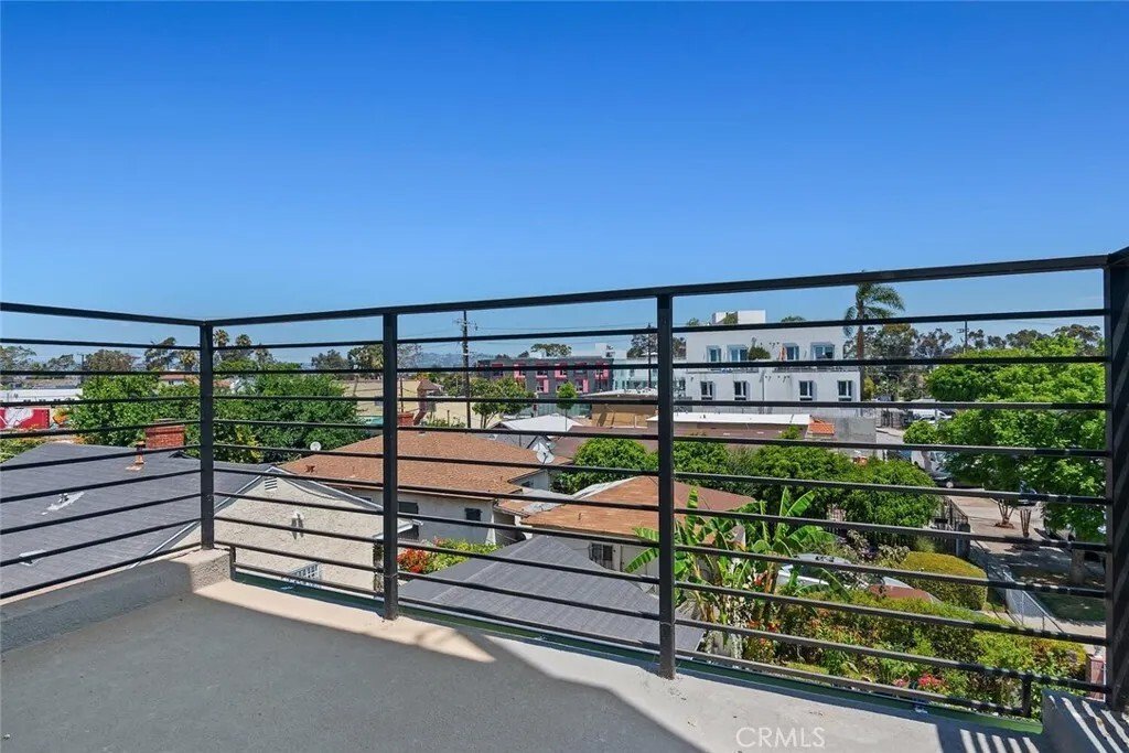 Los Angeles, California, United States 4 - 17243861