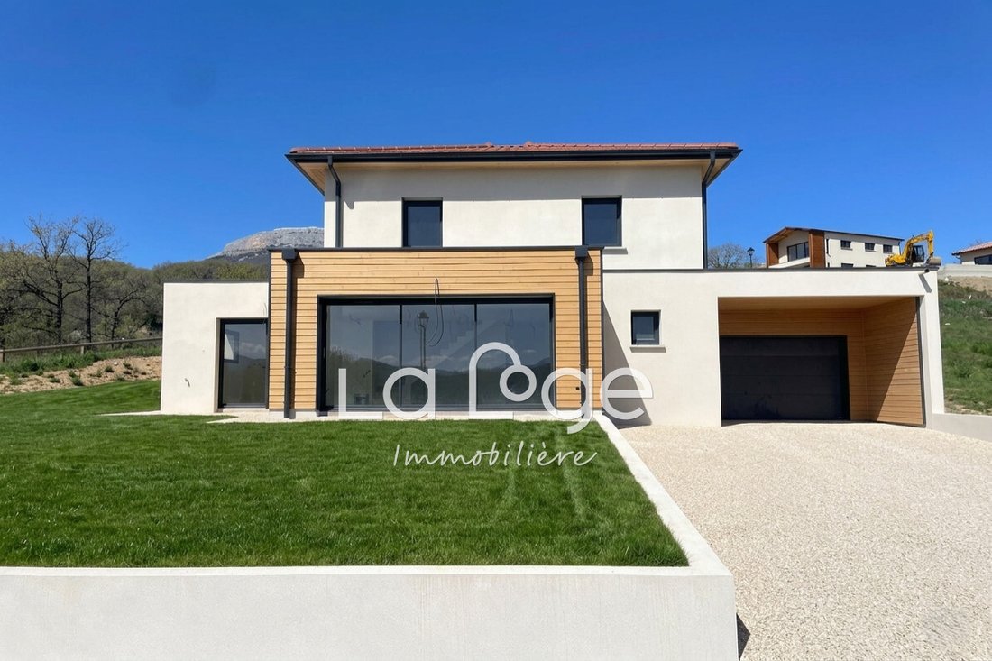 Villa in Neffes, Provence-Alpes-Côte d'Azur, France 1 - 17020557