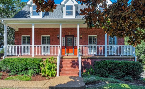 House in Bon Aqua, Tennessee, United States 1