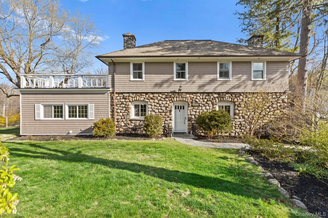House in Thornwood, New York, United States 1 - 17689814