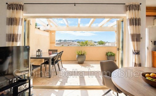 Apartment in Sanary-sur-Mer, Provence-Alpes-Côte d'Azur, France 1