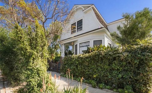 House in Signal Hill, California, United States 1
