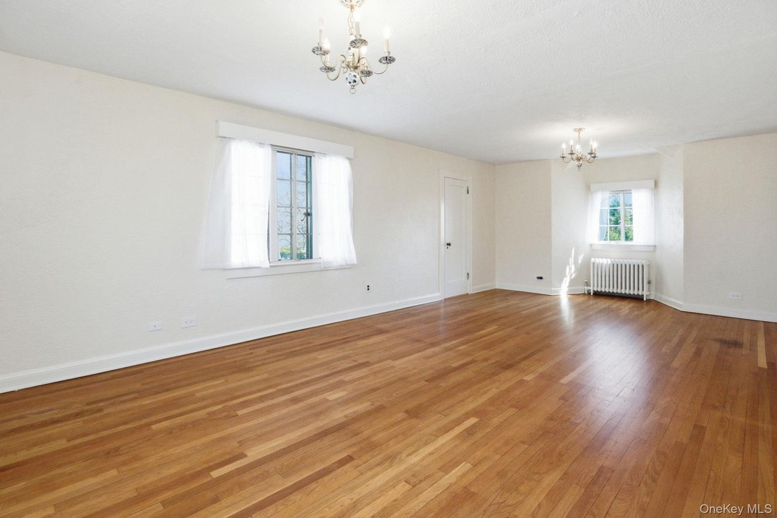 House in White Plains, New York, United States 5 - 17689797