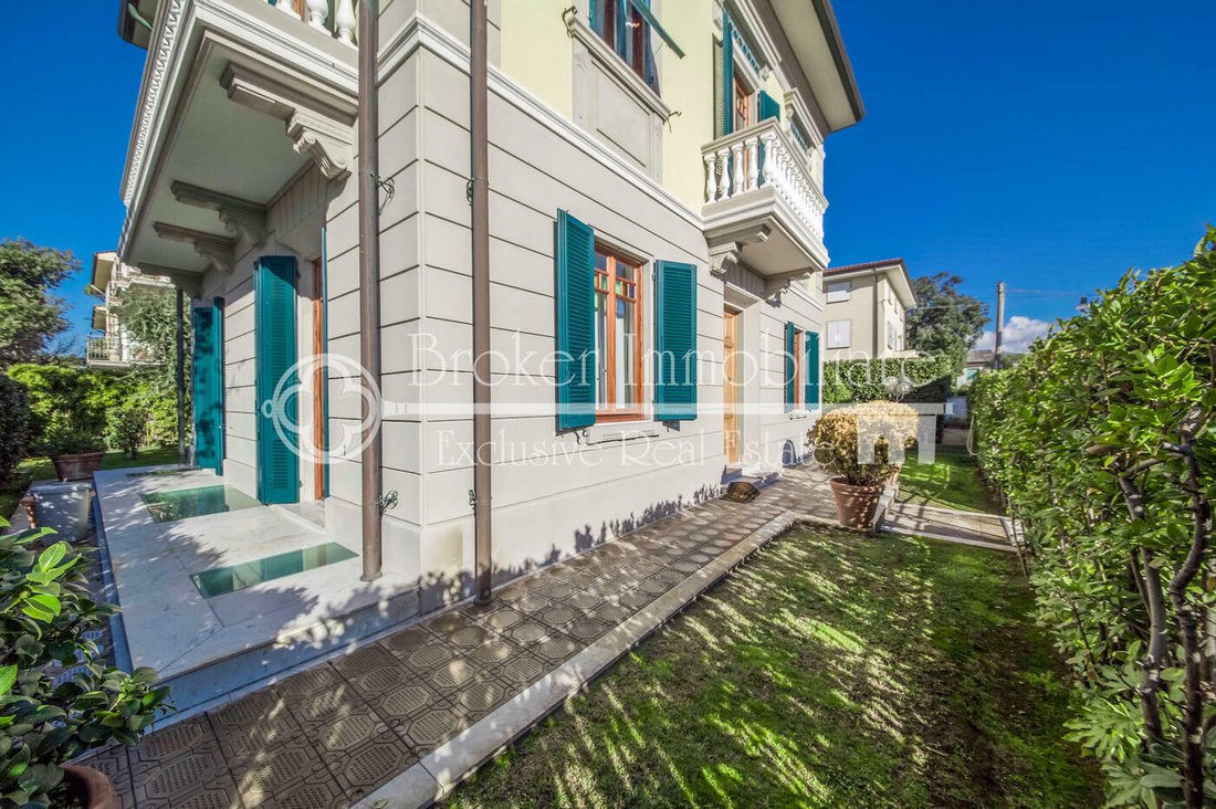 Villa in Lido di Camaiore, Camaiore, Tuscany 5 - 11439972