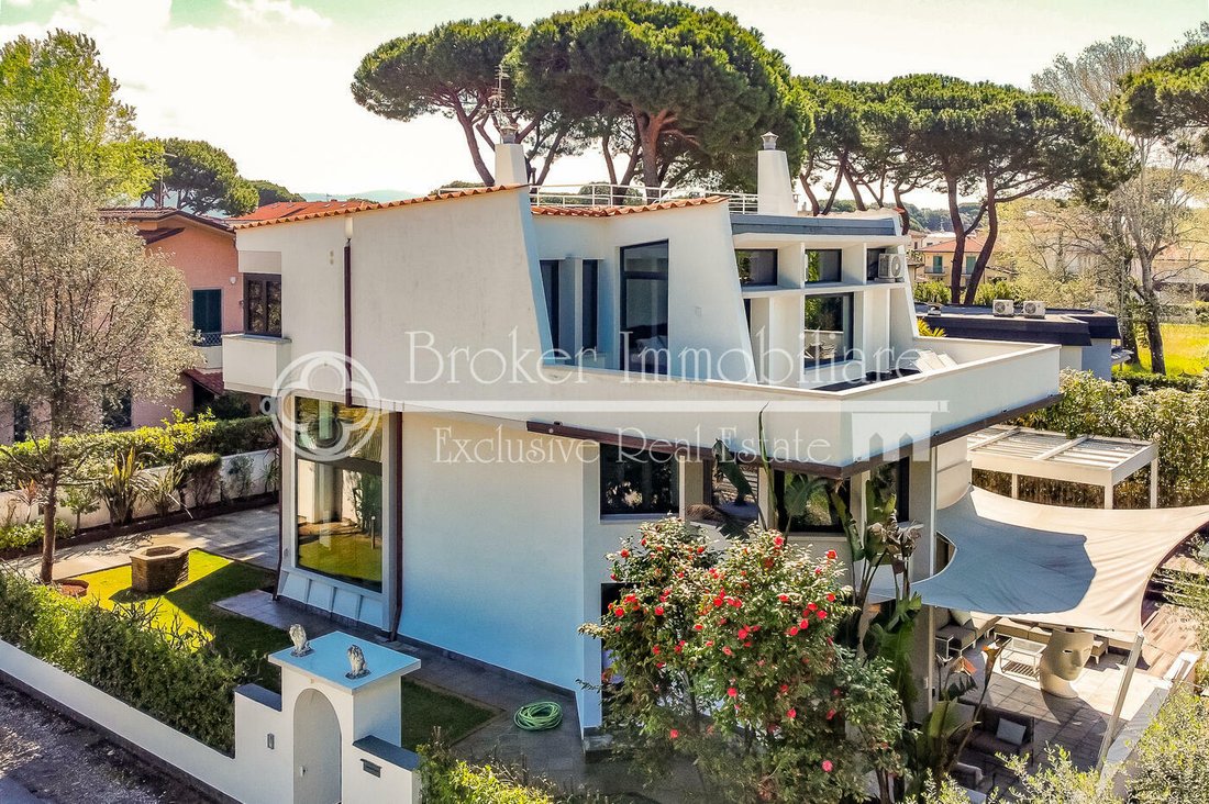 Villa in Lido di Camaiore, Camaiore, Tuscany 5 - 12777446