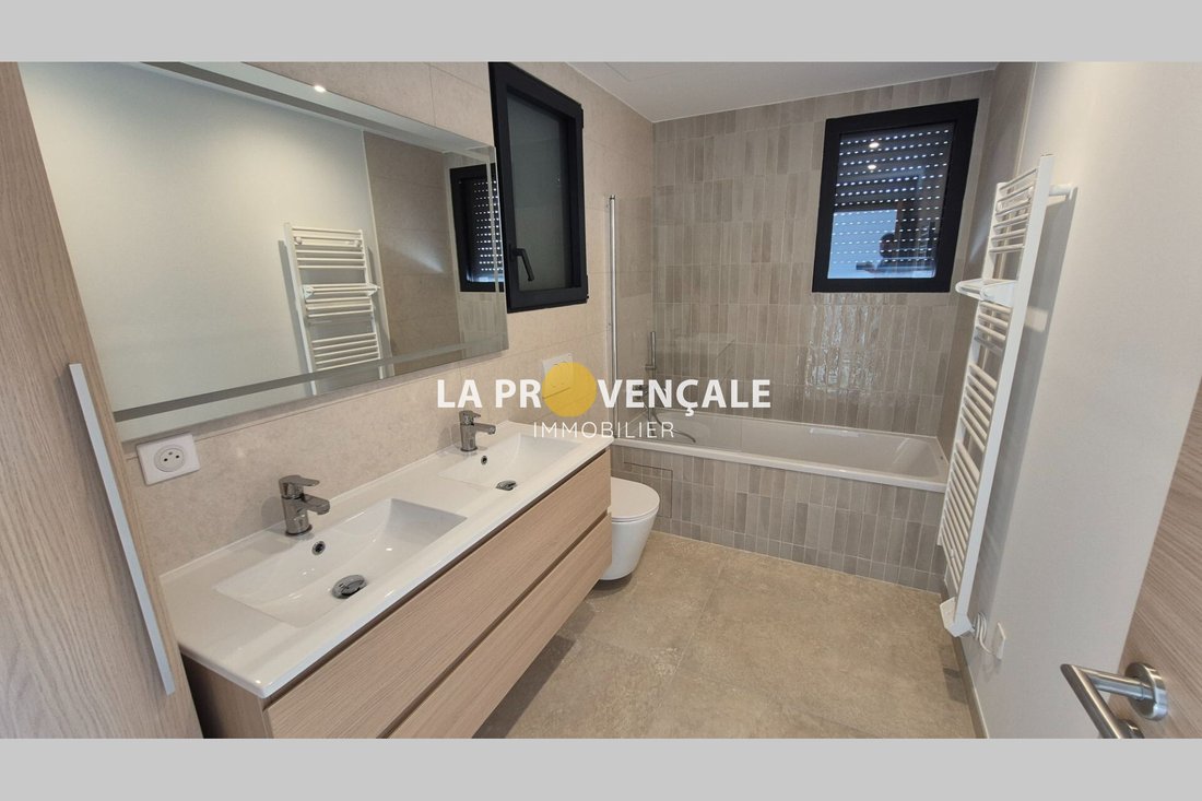 Villa in Pourrieres, Provence-Alpes-Côte d'Azur, France 5 - 17690622