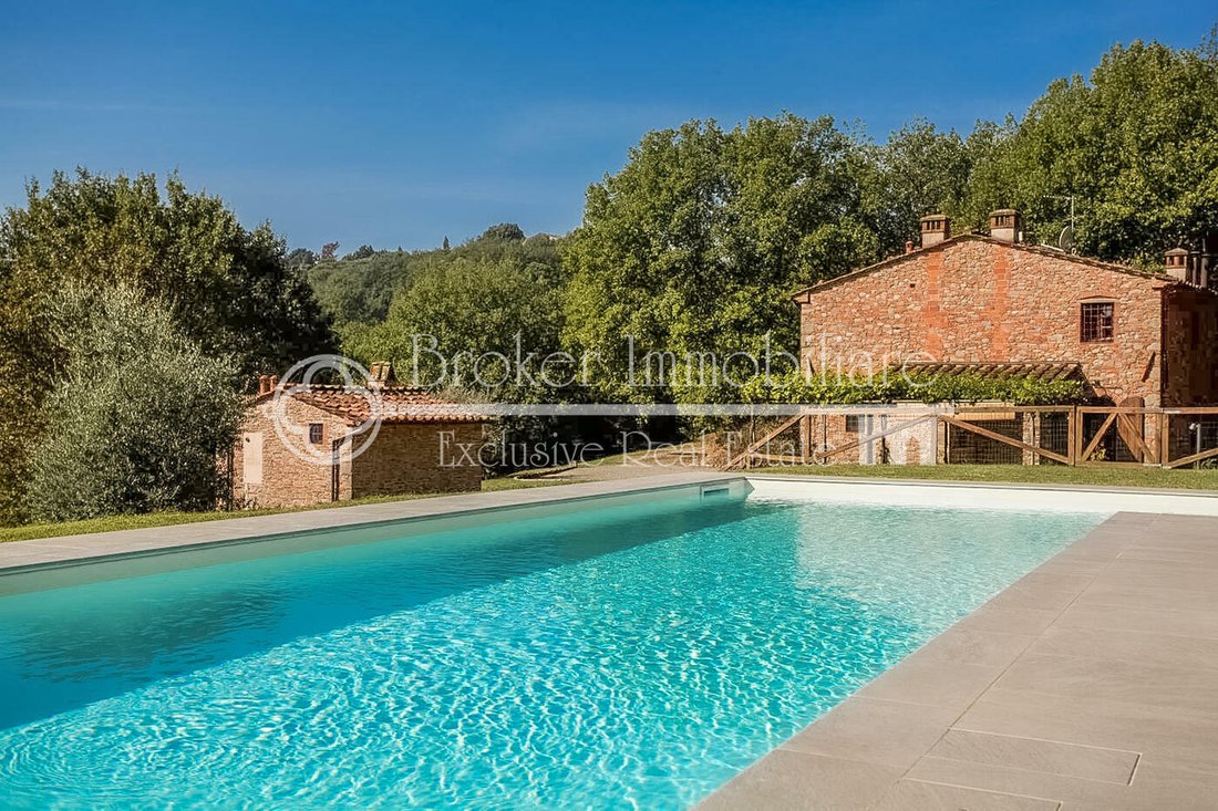 Villa in Center, Capannori, Tuscany 1 - 13555425