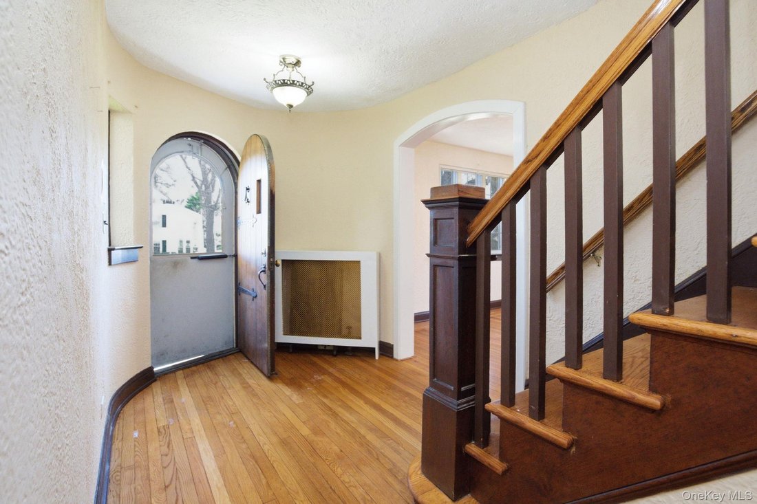 House in White Plains, New York, United States 3 - 17689797
