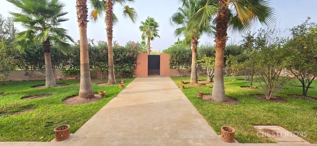Villa in Annakhil, Marrakesh-Safi, Morocco 2 - 17690552