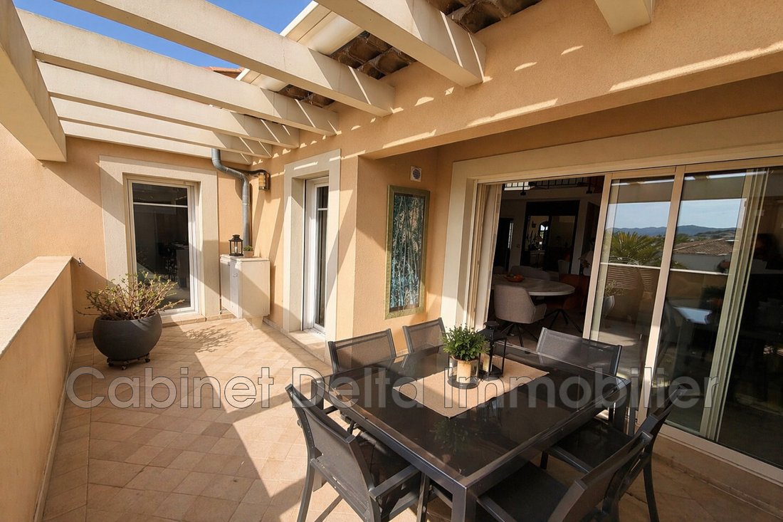 Apartment in Sanary-sur-Mer, Provence-Alpes-Côte d'Azur, France 3 - 17690646