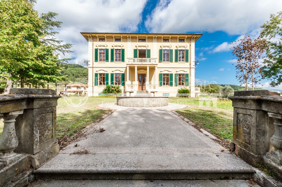Villa in San Macario In Piano, Lucca, Tuscany 3 - 11439955