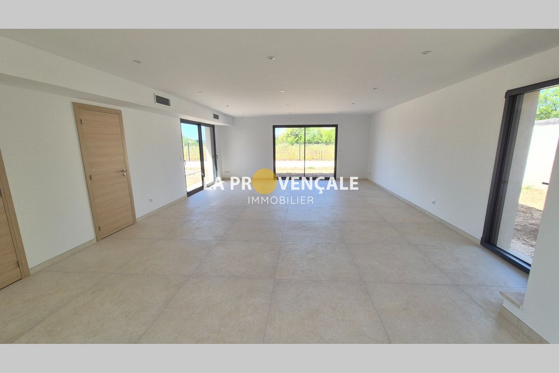 Villa in Pourrieres, Provence-Alpes-Côte d'Azur, France 3 - 17690628
