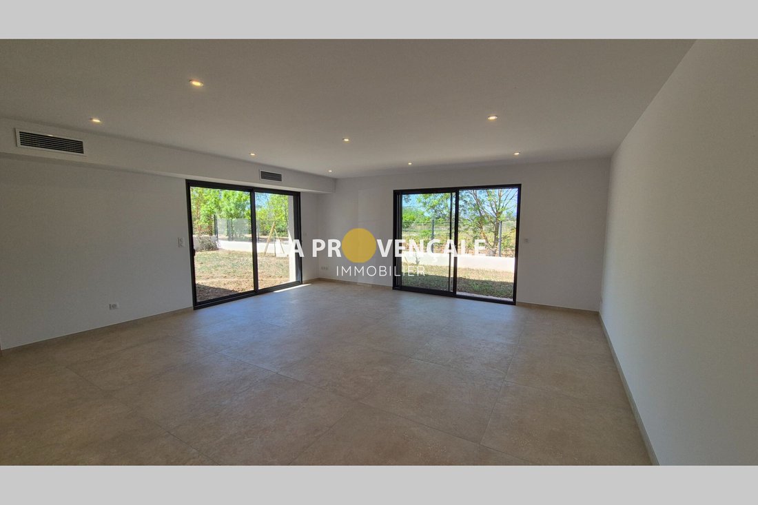 Villa in Pourrieres, Provence-Alpes-Côte d'Azur, France 2 - 17690622