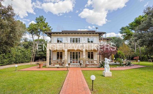 Villa a Ronchi, Massa, Italia 1