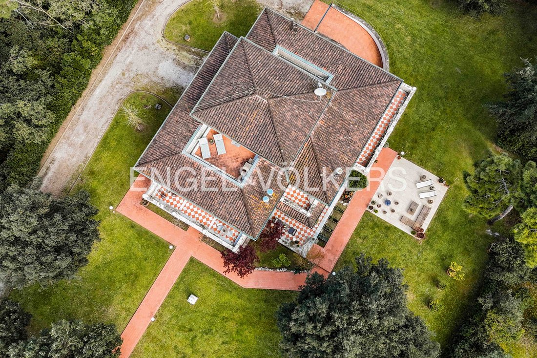 Villa in Ronchi, Massa, Italy 3 - 17690805